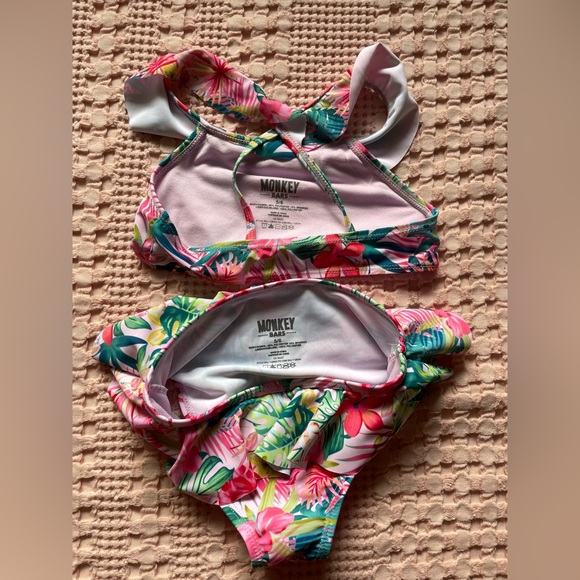 Two piece swimsuit - Picture 2 of 2